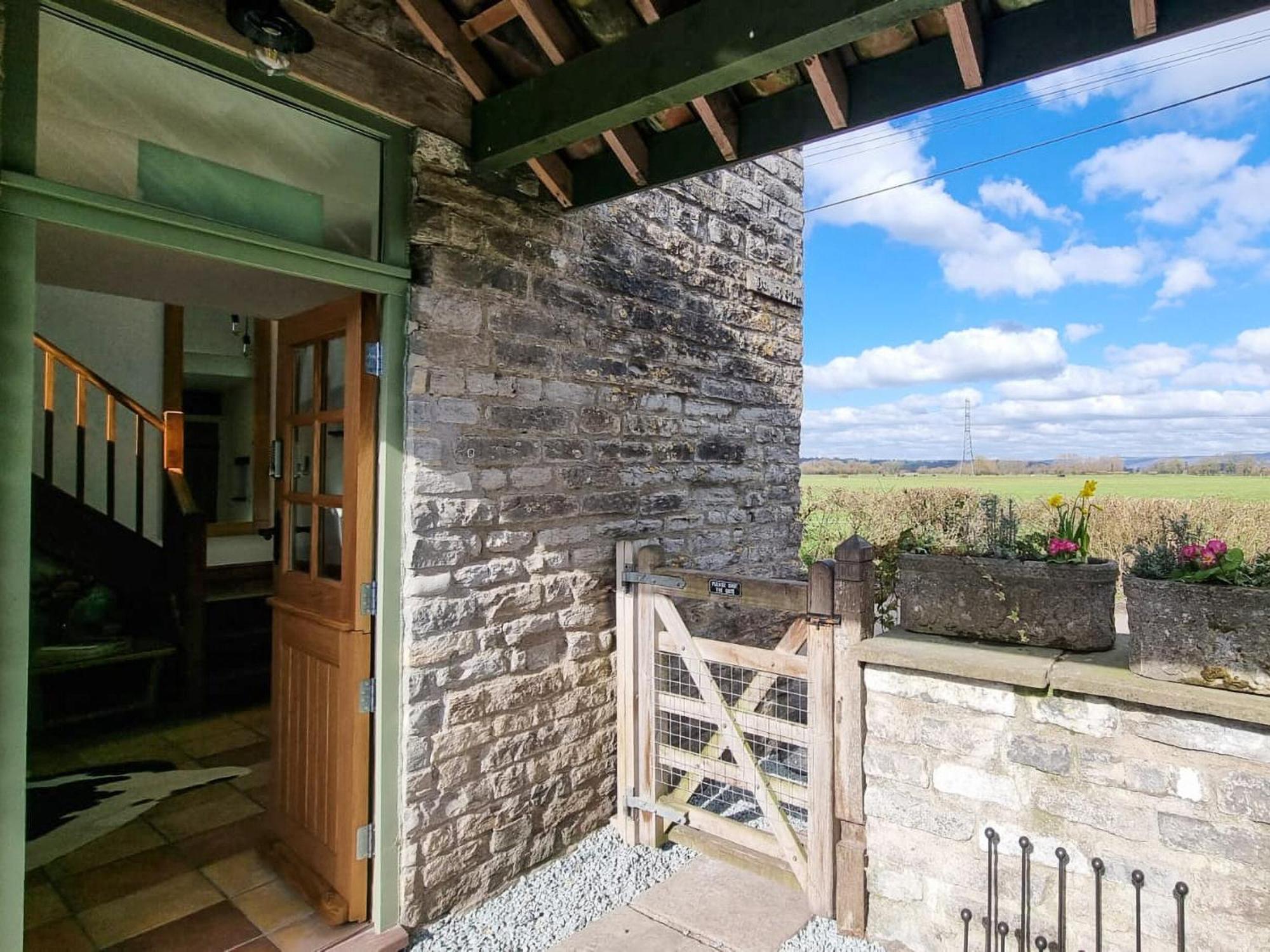 Katy Villa Meare Bagian luar foto